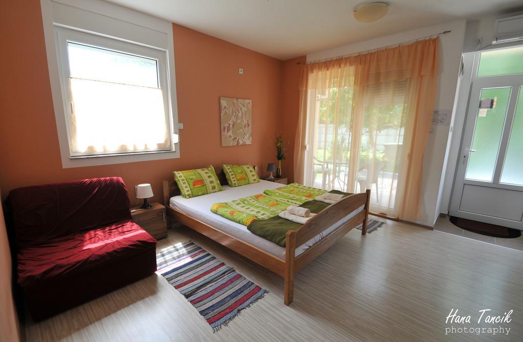 Apartments Svetlica Backi Petrovac Buitenkant foto